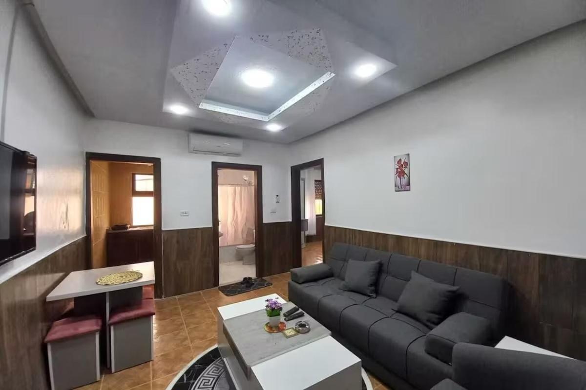 Al-Nujoom Hotel Suites Амман Экстерьер фото